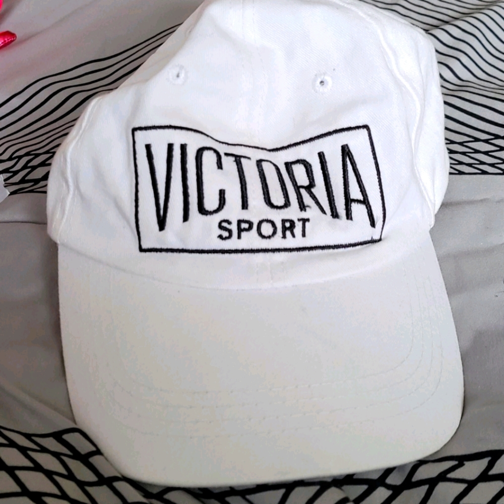Whit Victoria Secret Sport Cap